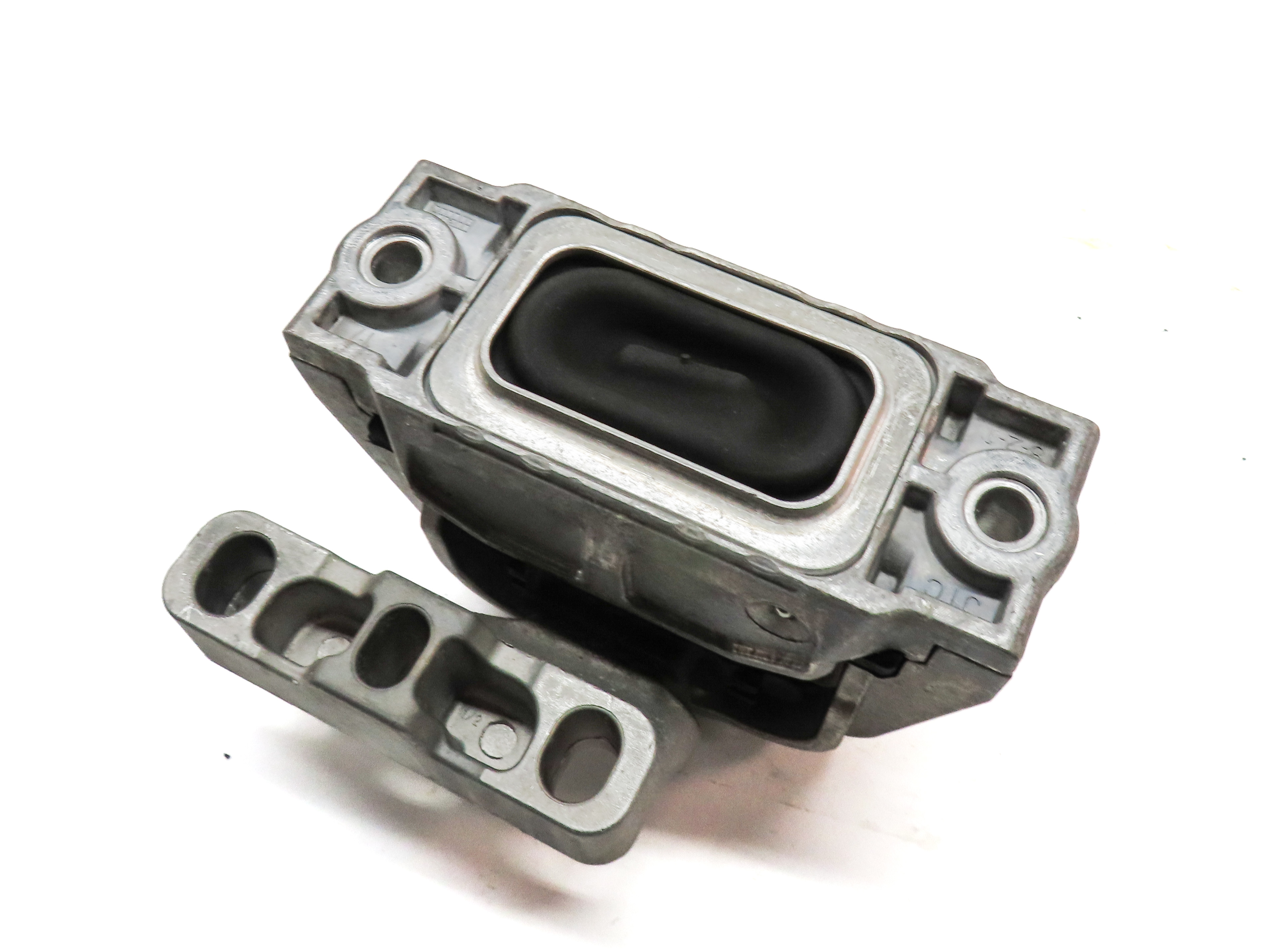 2018 AUDI Q3 (8U) 2.0T (CCTA) RIGHT ENGINE MOTOR MOUNT — exact item pictured